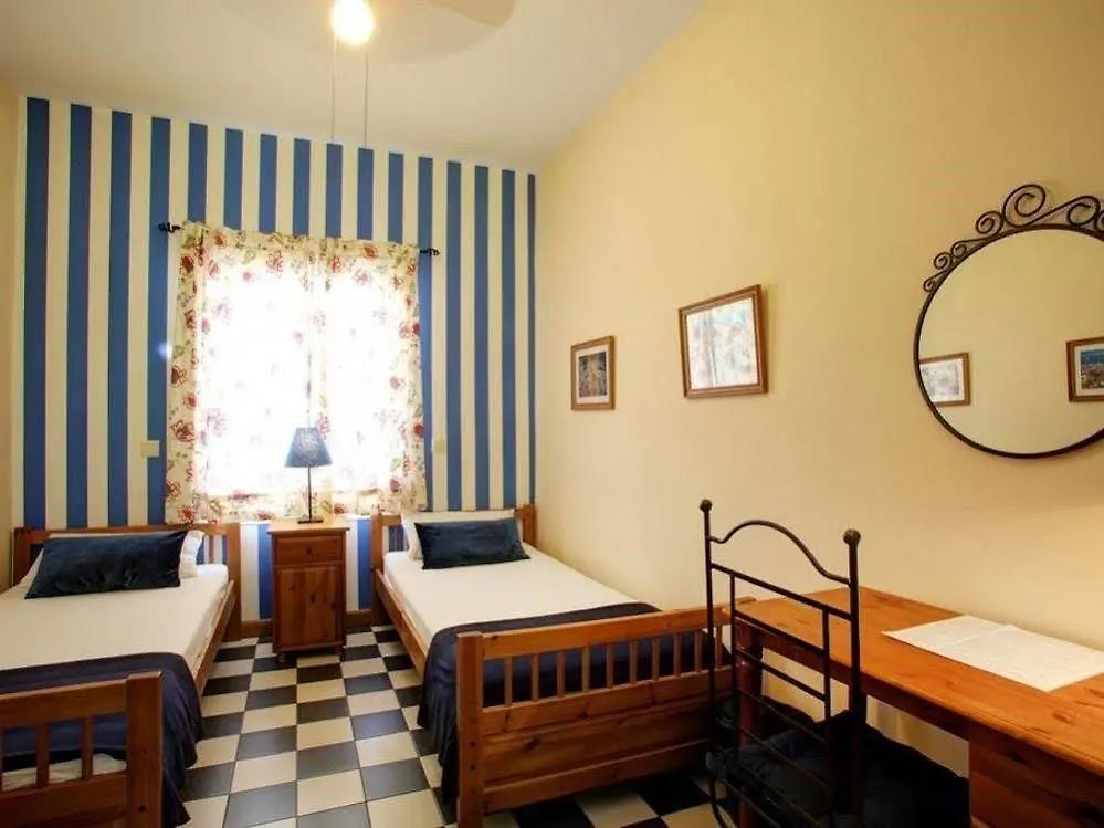 Konukevi Malaga Lodge Guesthouse