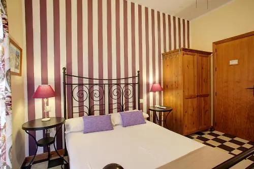 Malaga Lodge Guesthouse 3*,  İspanya